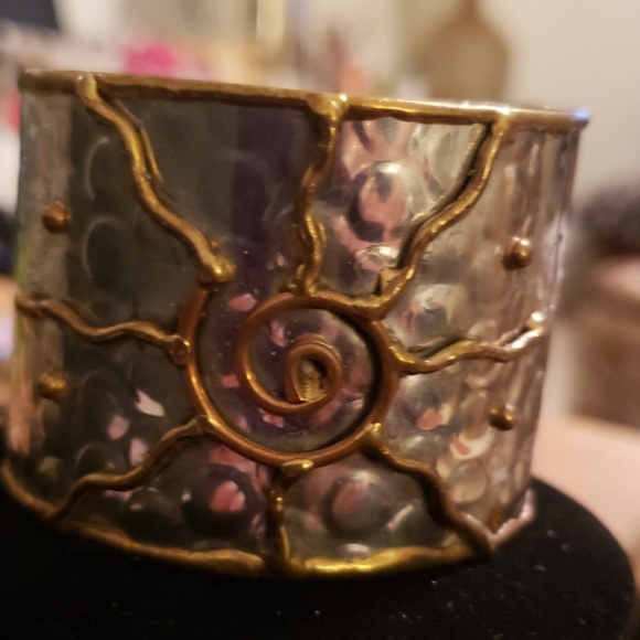 Brass cuff - Picture 2 of 3